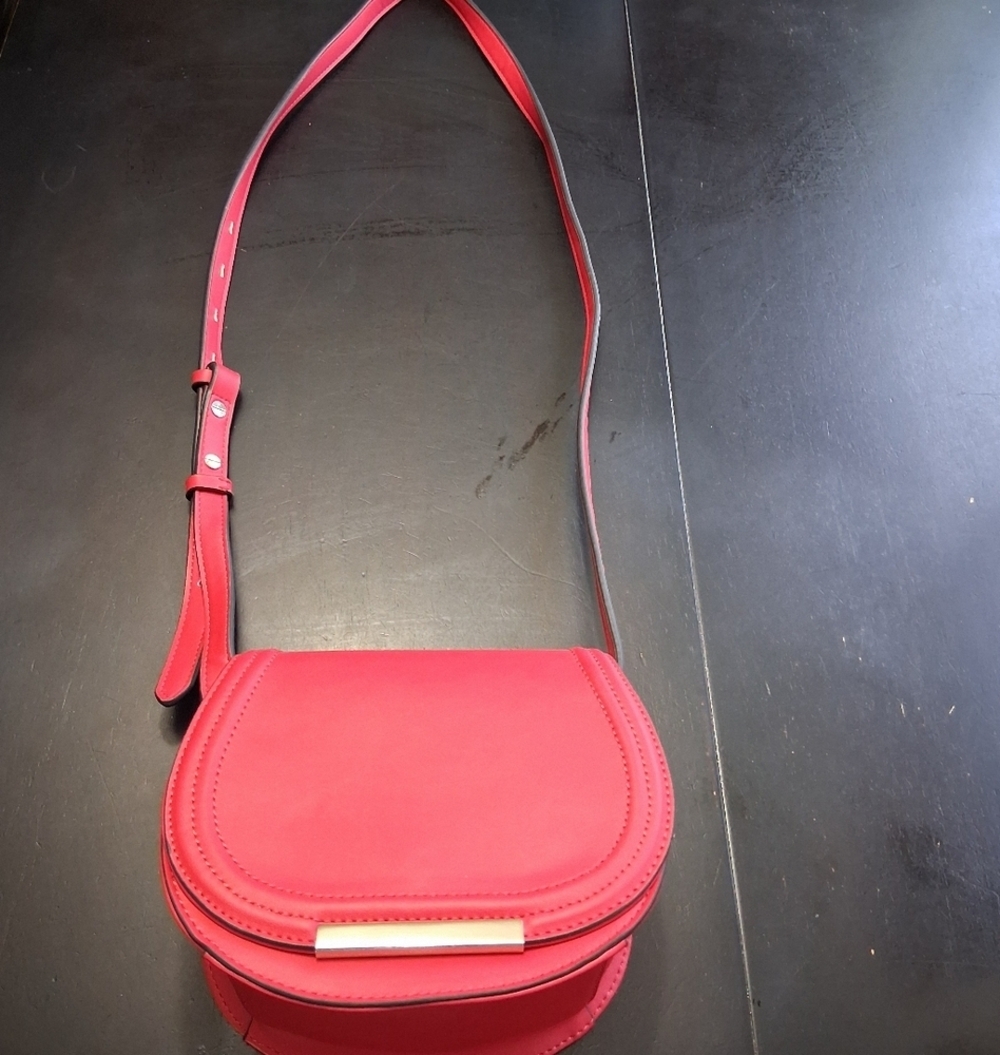 NEW Red Crossbody Saddle Bag  7.5"×5.5"